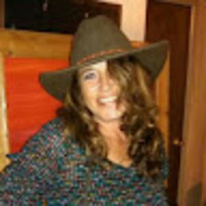 Meet your Posher, Leslie